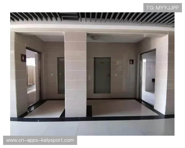 教资考试女生占男厕事件引发社会广泛关注