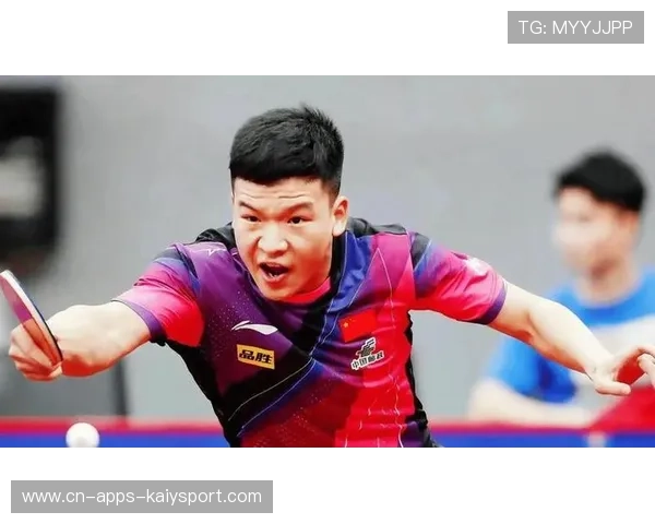 乒乓亚洲杯向鹏接发抢先上手，对手被迫防守